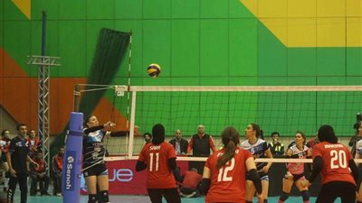 سيدات الأهلي بطل إفريقيا للكرة الطائرة بعد فوزه على قرطاج التونسي ٣-١