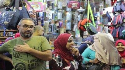 أولياء الأمور يواجهون ”السبلايز” بالغضب والسخرية: ”إحنا بنتشعلق في رضا ربنا”