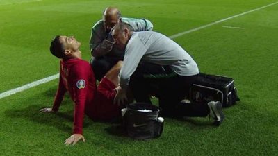 رونالدو يكشف عن إصابته مع منتخب البرتغال