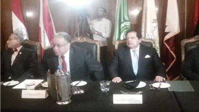 بدء حفل توزيع جوائز التميز في المنطقة العربية