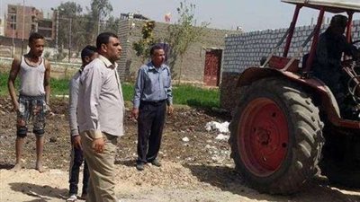 حملة لإزالة الإشغالات بإحدى قرى «نجع حمادي»