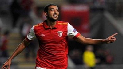 كوكا ضمن قائمة أولمبياكوس لمواجهة ريال بيتس بالدوري الأوروبي