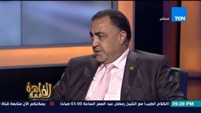 شاهد.. سيد علي يغلق الهاتف في وجه عجينة بعد رفضه الاعتذار للصحفيين..(فيديو)