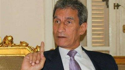 النيابة تطالب «المركزي» بالتحفظ على أموال «معصوم مرزوق» وآخرين