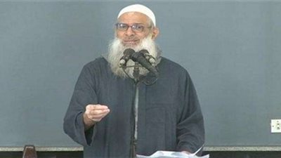 الأوقاف: منع  داعية سلفي من صعود المنبر لمخالفة تعليمات الوزارة