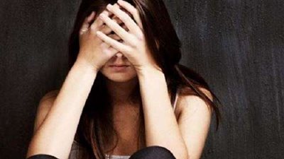 زوجة ترفع دعوى نفقة ضد زوجها البخيل بعد كسره ذراعها