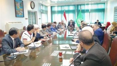 محافظ القليوبيةيجتمع بأعضاء مجلس النواب لبحث المشكلات