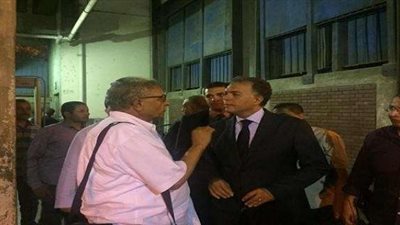 وزير النقل يتفقد محطة الجيزة للسكك الحديدية