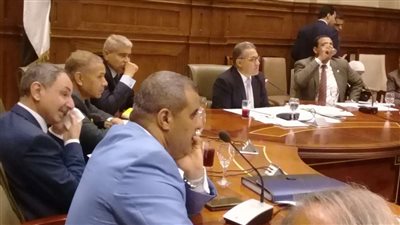 الإدارة المحلية بالبرلمان تناقش طلبات نائب سمالوط بحضور المحافظ