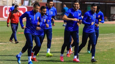 تعرف على غيابات الأهلي أمام الزمالك في القمة