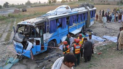 مقتل 3 وإصابة 20 آخرين بحادث سير بإقليم البنجاب بباكستان
