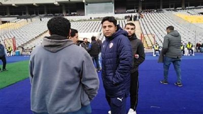 محمد إبراهيم يظهر بملعب برج العرب