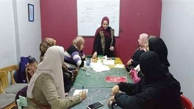 مصممة أزياء: الشراشيب والكاروهات موضة ربيع ٢٠١٩