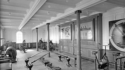 محلات حلاقة ومقاهي.. تعرف على محتويات 