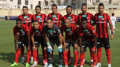 الداخلية يتقدم بهدف على النجوم في الشوط الأول