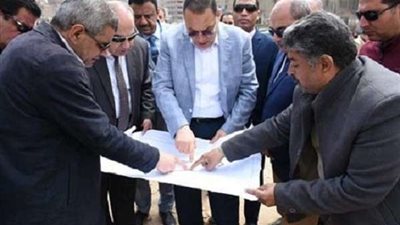 محافظ الشرقية يأمر بإزالة كافتيريا مخالفة بالزقازيق