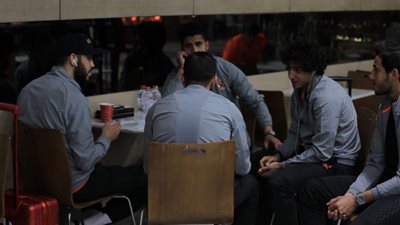 بالصور.. بعثة الأهلي تبدأ التوافد على مطار القاهرة