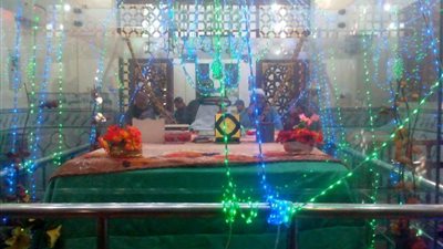 بالصور.. الطرق الصوفية تحتفل بذكرى مولد أحمد الفولي بالموائد والذكر