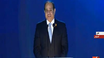السيسي يصل العاصمة الإدارية للمشاركة في المنتدى العالمي للتعليم