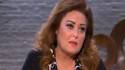 نهال عنبر: أنا 