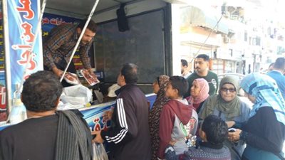 حزب مستقبل وطن يدفع بمنافذ لبيع اللحوم والسلع الغذائية المخفضة ببورسعيد