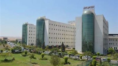 الطبي العالمي يستضيف خبير جرحات أورام المخ