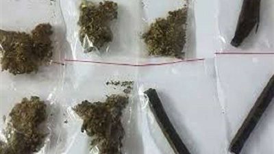 ضبط مخدرات داخل طردين من إثيوبيا وإسبانيا بمطار القاهرة