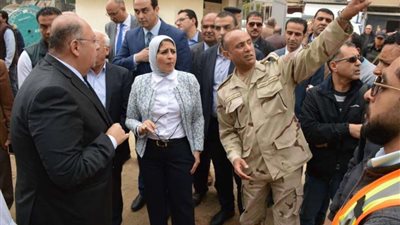 وزيرة الصحة تتفقد مستشفى الزهور ببورسعيد