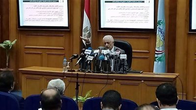 طارق شوقي: الامتحانات الإلكترونية ليست 