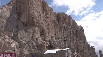 شاهد.. ظهور ضحية جديد للعبة الحوت الأزرق بتركيا