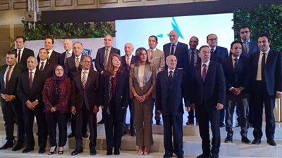 محمد محمود يعلن عن إنتاج أول حاسب تعليمي مصري خلال مؤتمر 