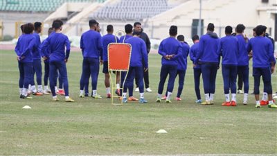 المصري يفوز على فريق الشباب بخماسية نظيفة