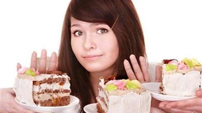 شاهد.. ما الذي يفعلة تناول السكريات بكثرة