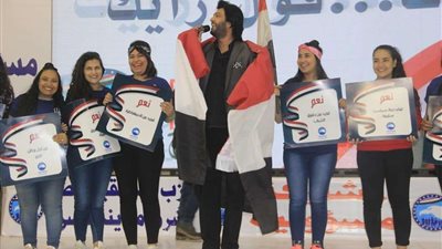 الفنان سامح يسري يحيي مؤتمر أمانة حزب مستقبل وطن بمدينة نصر