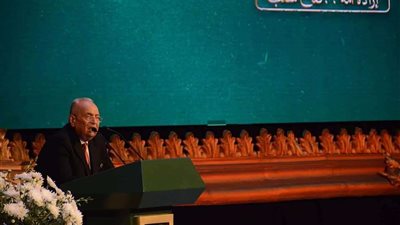 في مؤتمر صحفي حاشد.. 