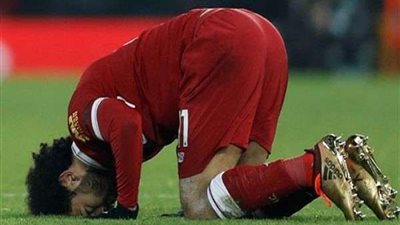 أول تعليق من الأزهر على الهتافات العنصرية ضد محمد صلاح