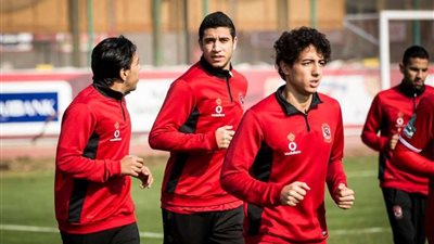 الغائبون عن مواجهة صن داونز يؤدون تدريباتهم على ملعب التتش