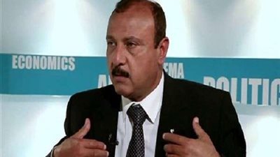 محسن صالح يشن هجومًا شديدًا علي حكم  مباراة الأهلي وصن داونز