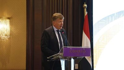 بالصور| مستشار منظمة الأمم المتحدة للغذاء: نبحث عن مواد غير تقليدية للمياه