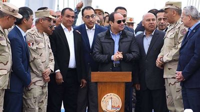 أحمد موسى يكشف رسائل الرئيس السيسي أثناء تفقد محور روض الفرج