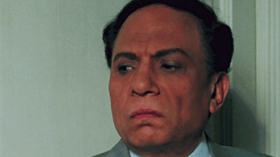 من حبيبتي إلى الحكومة.. 5 مراحل تمر بها الزوجة في حياة الرجل