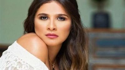 ياسمين عبد العزيز تصور 