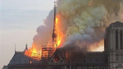 فرنسا تعلن إنقاذ هيكل كاتدرائية نوتردام