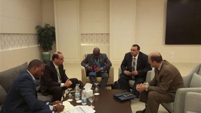اجتماع ممثلي قطاع مياه النيل بوزارة الري مع أعضاء بنك التنمية الأفريقي