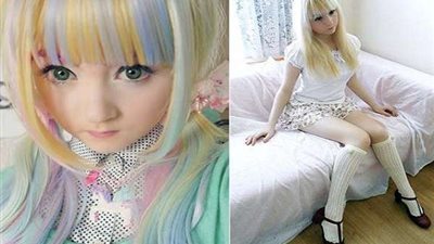 بالفيديو.. فتاة تنفق 13 ألف دولار لتحول شكلها للدمى الإباحية