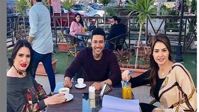 دينا فؤاد وميرنا وليد في كواليس تصوير مسلسل 