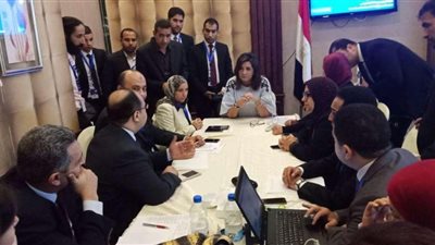 وزيرة الهجرة توجه بتشكيل غرفة عمليات لمتابعة عملية الاستفتاء الدستوري