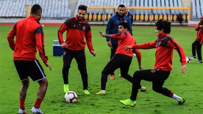 الجهاز الفني للأهلي يمنح راحة للاعبين عقب مباراة بيراميدز