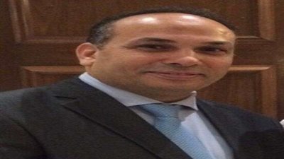 الجالية المصرية في إسبانيا: سفير مصر افتتح مقر اللجنة الانتخابية بمدريد