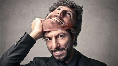 دراسة: الرجال يكذبون بمعدل 3 مرات يوميًا